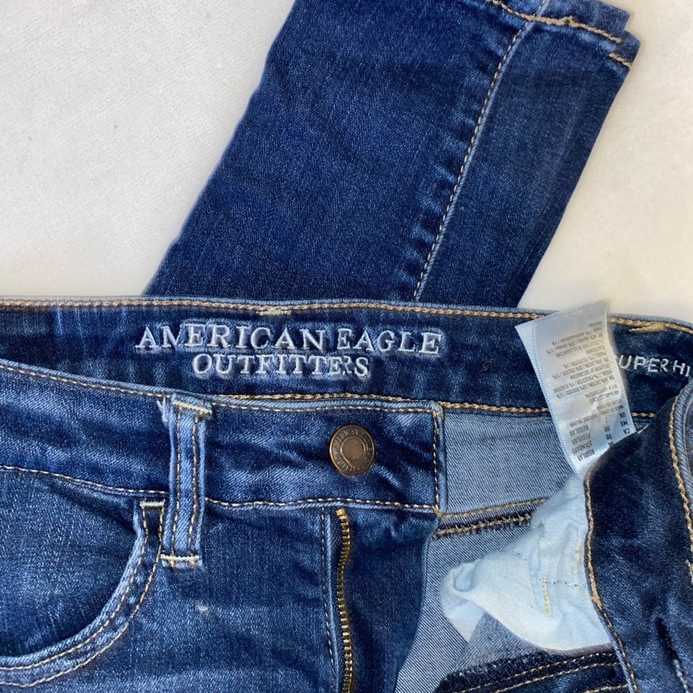 American eagle skinny jeans!!!